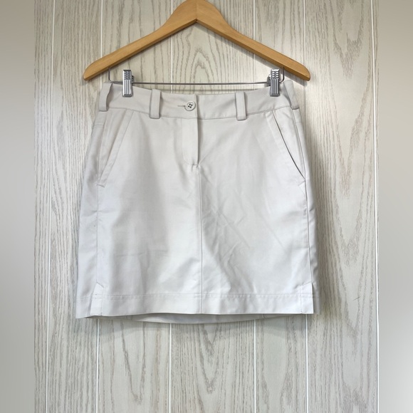 Nike Golf Tour Performance Dri-Fit Skirt Size 2 EUC - Picture 1 of 4